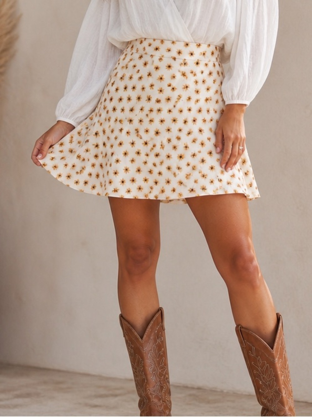WeWoreWhat Cream Mini Skirt with Sunflower Print